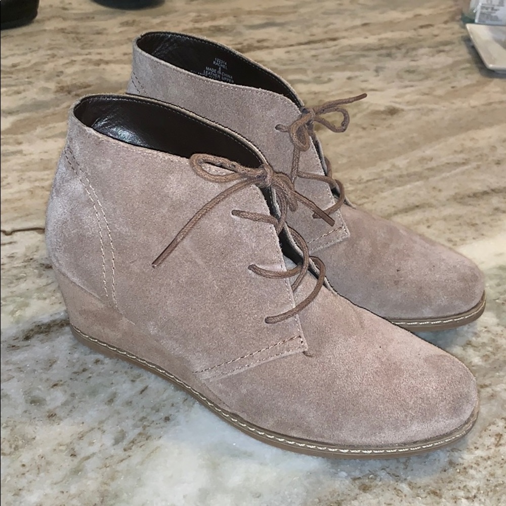 BJORNDAL Wedge Booties Lace Up Short CHUKKA SZ 6